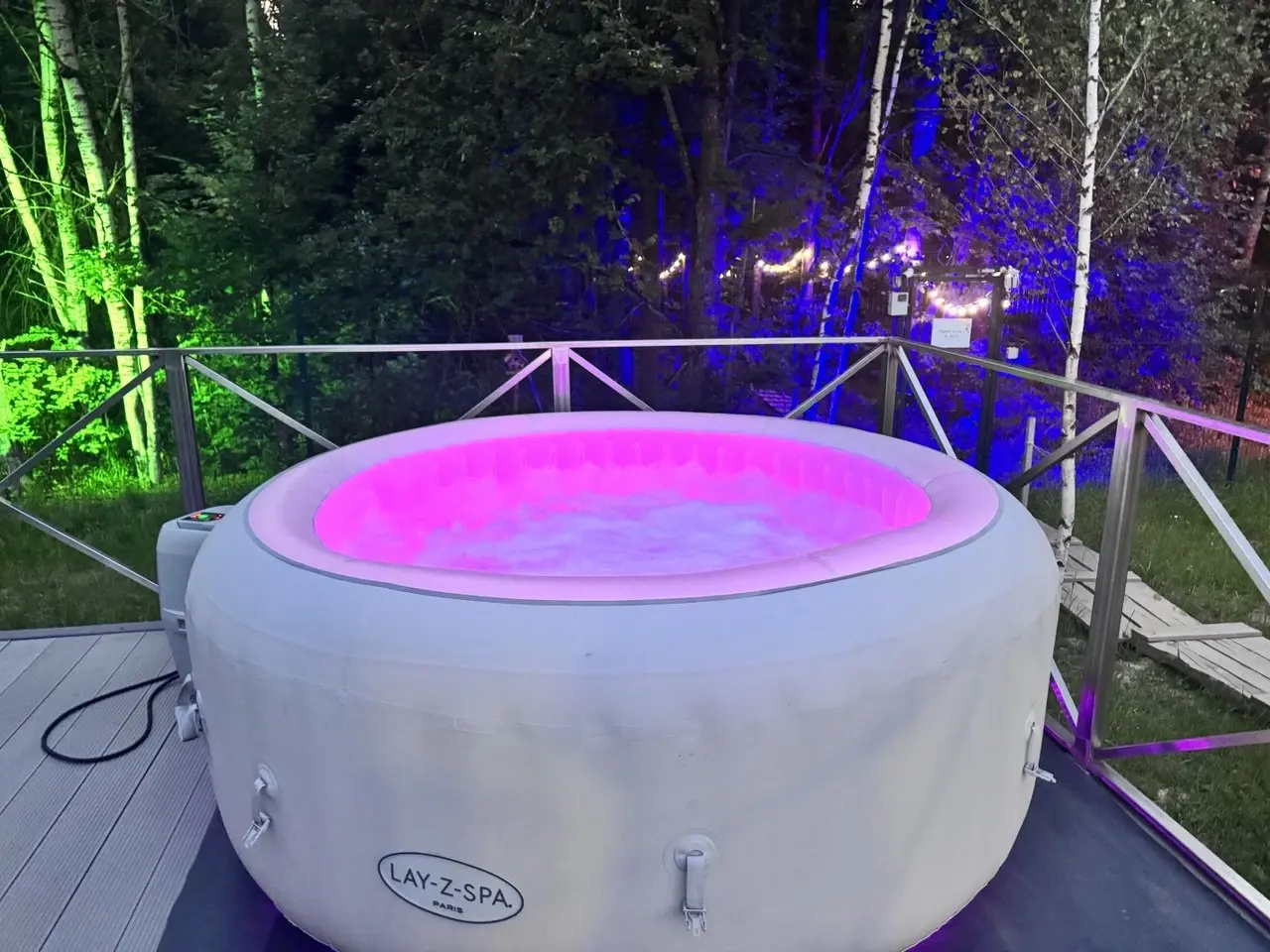 Бассейн-джакузи